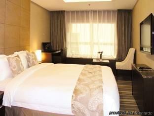 Three Seven Hotel 3*