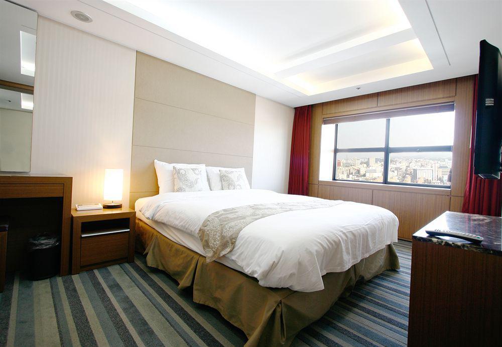 Three Seven Hotel Seoul